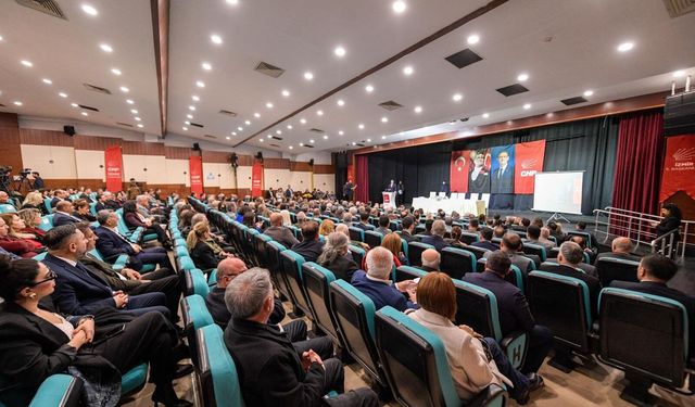 CHP İzmir'de il danışma kurulu mesaisi... Kim/ne mesaj verdi?