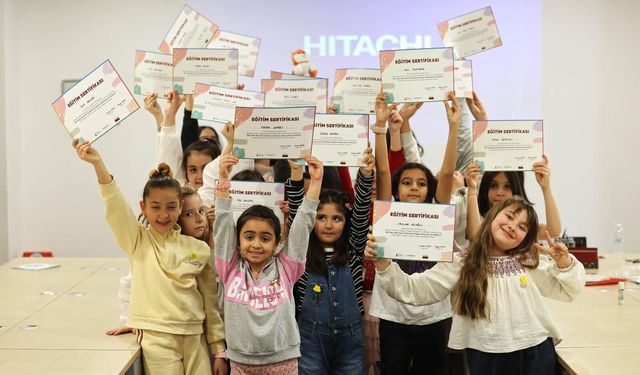 İzmir’de 20 çocuk yazar oldu!