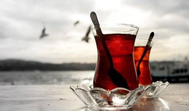 ÇAYKUR düzenlemeye gitti... Çay fiyatlarına zam geldi!