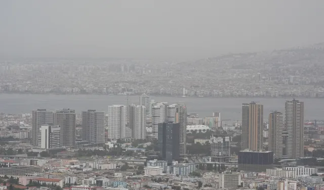 İzmir'e 'sağanak' ve 'çamur' uyarısı!