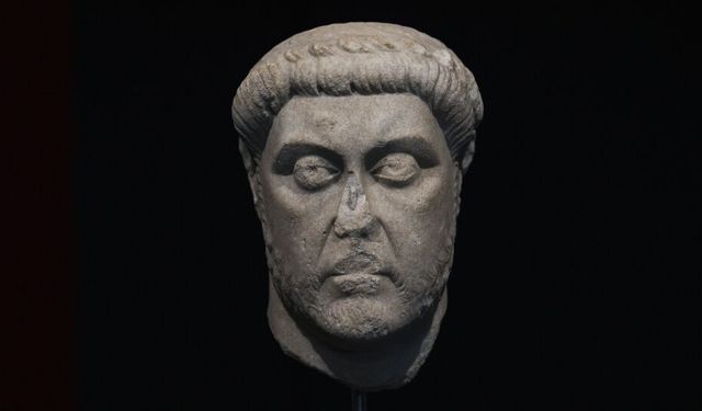 Türkiye'ye iade edilmişti... İzmir Arkeoloji Müzesi'nde sergilenmeye başlandı