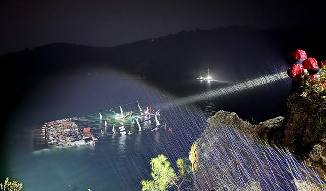 Ölüdeniz'de tur teknesi battı: 1 can kaybı!