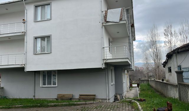 Balkon kazası ölüm getirdi... Alzheimer hastasının kahreden sonu!