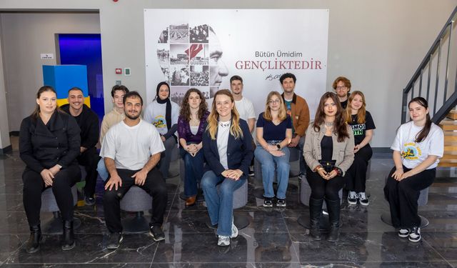 Başkan Mutlu Ferdi Zeyrek Gençlik Merkezi’nde gençlerle buluştu