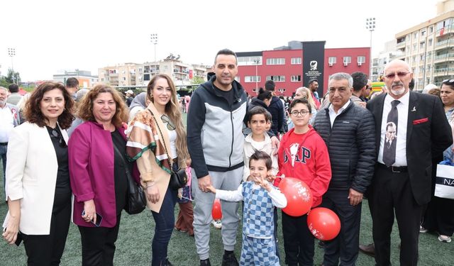 Çiğli’de 23 Nisan coşkusu: Minikler bayramı doyasıya kutladı