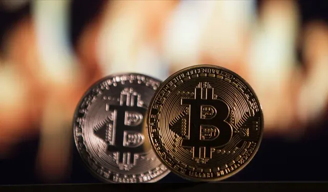 Bitcoin yeniden düşüşte
