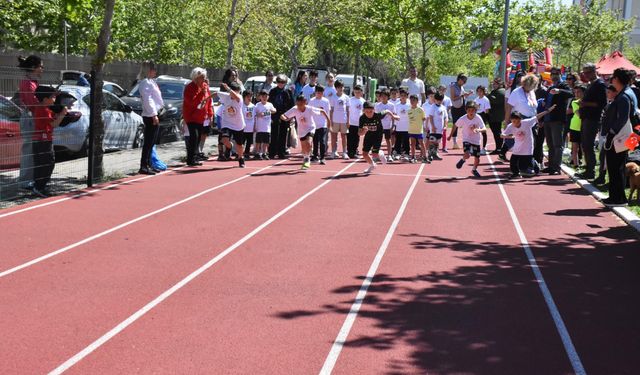 İzmirli çocuklardan arkadaşlarına destek koşusu