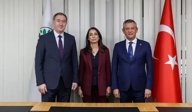 'Ara seçim' gündemli siyasi parti turu başladı: Özel'den DEM Parti'ye ziyaret