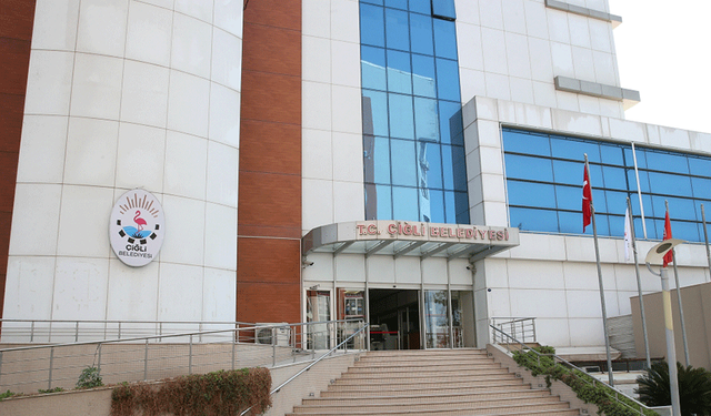 Çiğli’de miniklere bayram hediyesi!