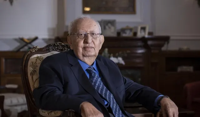 Eski TBMM Başkanı Cindoruk hayatını kaybetti