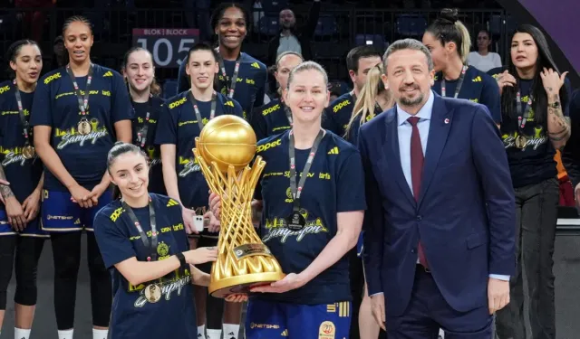 Kadınlar Basketbol Süper Ligi'nde şampiyon Fenerbahçe Opet!