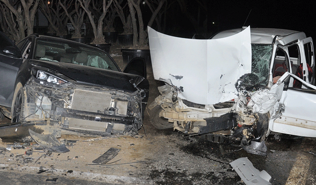 Tehlikeli sollama can yaktı: 1’i ağır 4 yaralı!