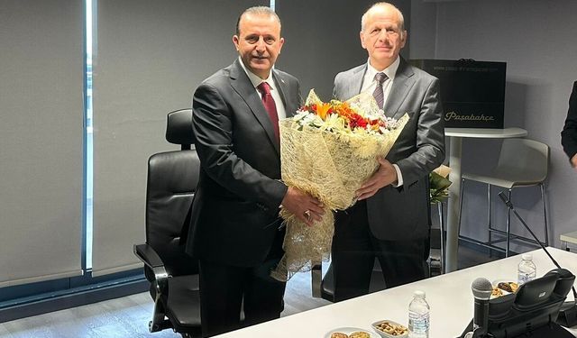 Türk Telekom İzmir'de devir teslim... Bülent Soylu göreve başladı!