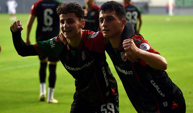 Karşıyakalı Berat'a Fransız kancası