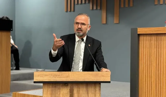 AK Partili Yıldız Başkan Tugay'a sert sözlerle yüklendi: En büyük kayıpsın!