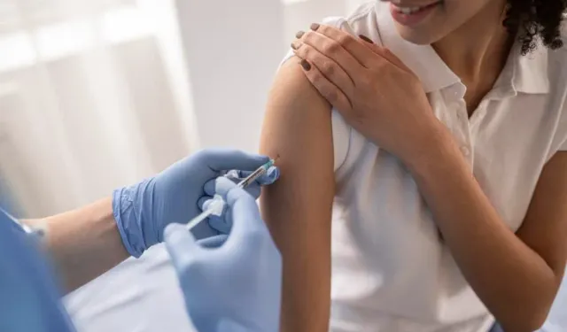 İzmir’de ücretsiz HPV Aşısı Projesi askıya alındı