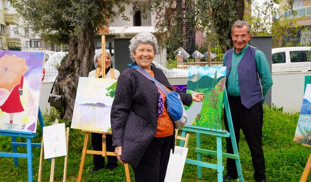 Seferiçınar’da sanatla yaş alan hayatlar