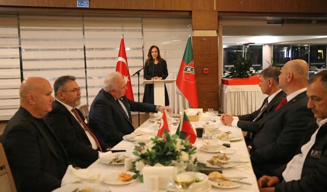 Başkan Tugay'dan açıklamalar:  Zübeyde Hanım Stadı'nda son rötuşlar!