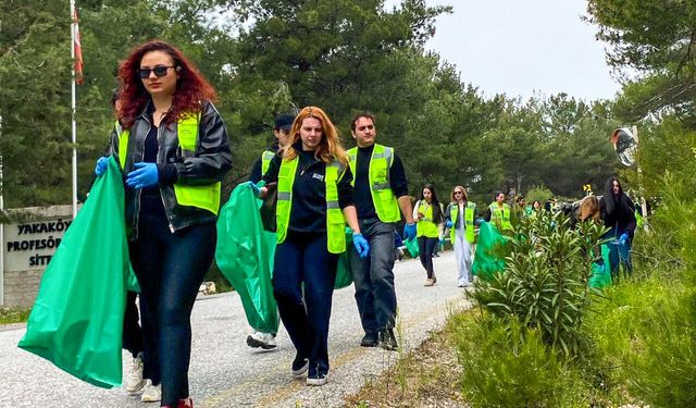 Bornova’da temizlik hareketi