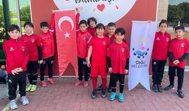Futbol okulunda yeni model: Eğitim sahayla sınırlı değil