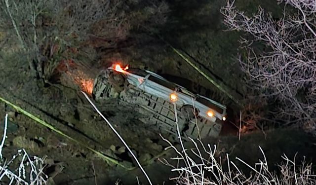 Maden işçilerini taşıyan minibüs devrildi: 2 kişi can verdi!