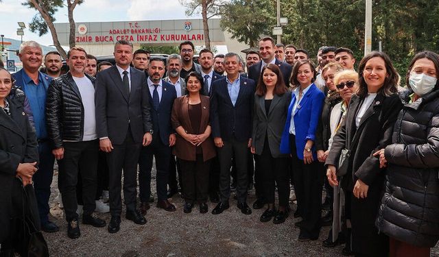 Özel'den tutuklu Soyer, Aslanoğlu ve Kaya'ya ziyaret!