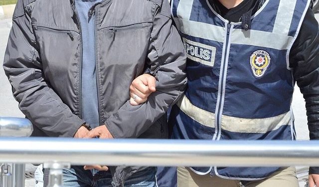 İzmir'de 'zehir' baskını: Torbacı tutuklandı!