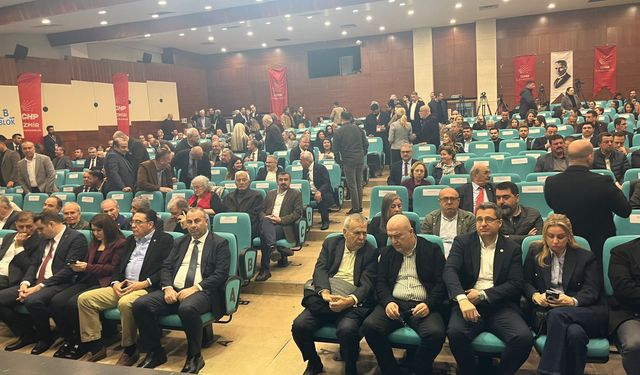 CHP İzmir'de danışma mesaisi... Güç'ten 'örgütü yeniden ayağa kaldırdık' mesajı!