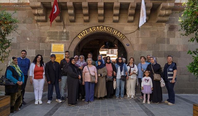 Büyükşehir'den emeklilere ücretsiz kültür turları
