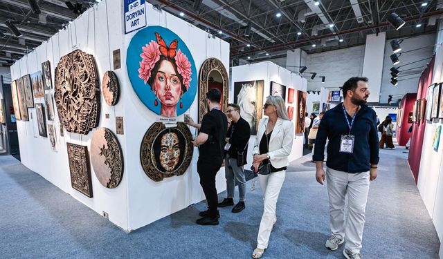 İzmir’de sanat buluşması başladı