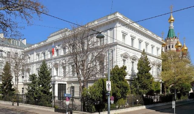Avusturya, 3 Rus diplomatı sınır dışı etti