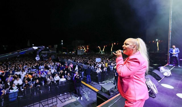Cumhuriyet Meydanı’nda Kibariye fırtınası esti