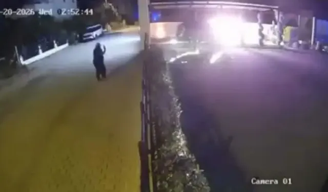 Aydın'da park halindeki otomobil kundaklandı!