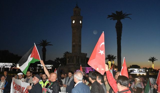 İzmir'de Sumud Filosu'na saldırısına tepki!