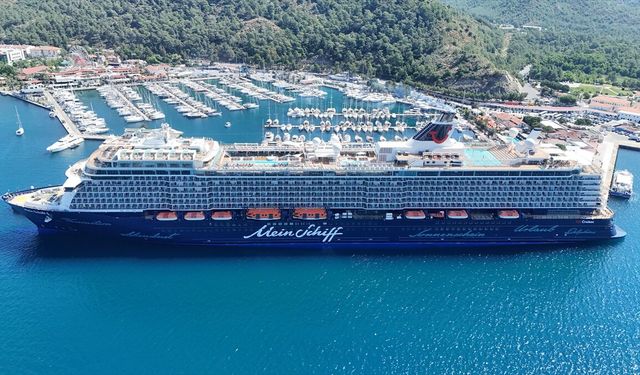 Mein Schiff 5" kruvaziyeriyle Marmaris'e 2 bin 670 turist