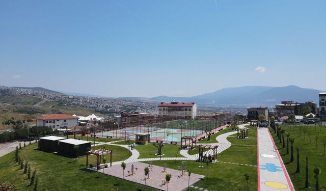 Özel, Bayraklı’da Ferdi Zeyrek Spor Kompleksi Açılışı ve Araç Filosu tanıtımına katılacak