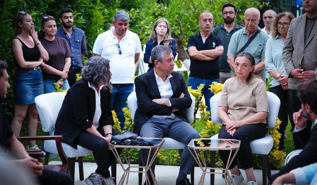 Özel'den Günay'ın ailesine ziyaret!