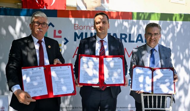 Muhtarlar Akademisi’nde mezuniyet heyecanı!