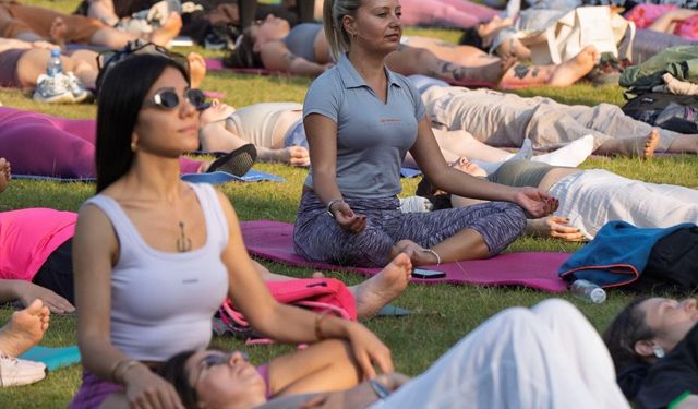 Kültürpark'ta yoga rüzgarı!