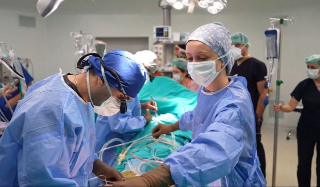 Tarihi operasyon! Yerli kalp-akciğer makinesi ilk kez kullanıldı