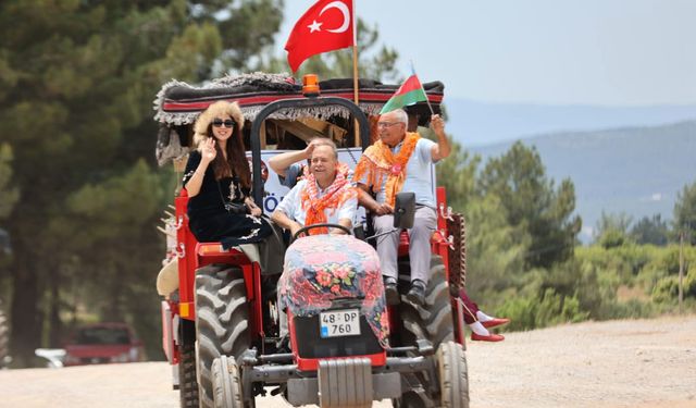 Yörük Türkmen Toyu'nda asırlık gelenek yaşatıldı