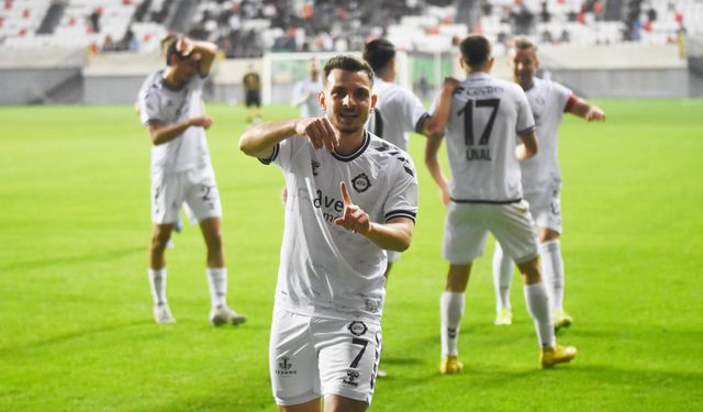 2 futbolcudan rest... Altay'da ihtar krizi!