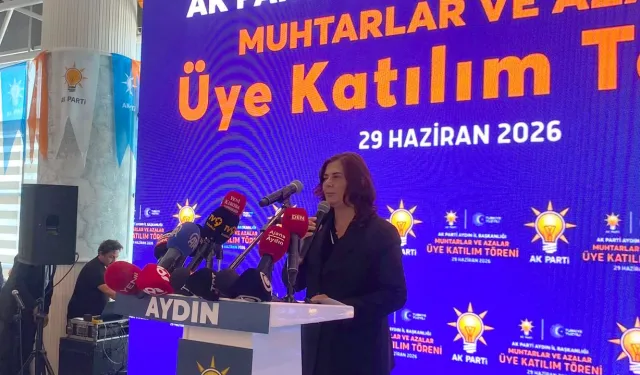 Aydın'da rozet şov: 391 muhtar, 619 aza AK Parti'ye katıldı!