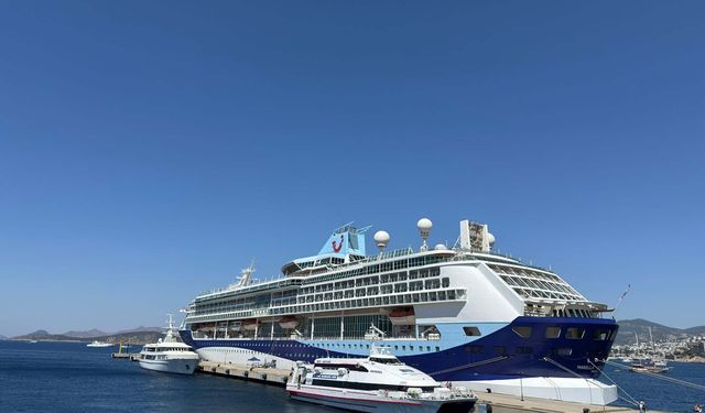 Bodrum’a kruvaziyer bereketi: 1760 turist geldi