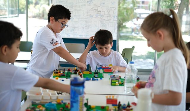 Bayraklı'da yaz okulu kayıtları başladı