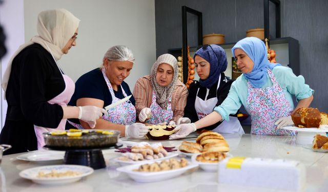 Buca’da kadınlar lezzeti mesleğe dönüştürüyor