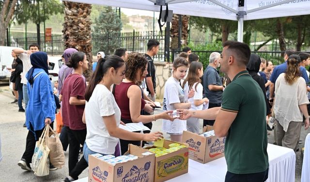 Manisa Büyükşehir, YKS öğrencilerinin yanında