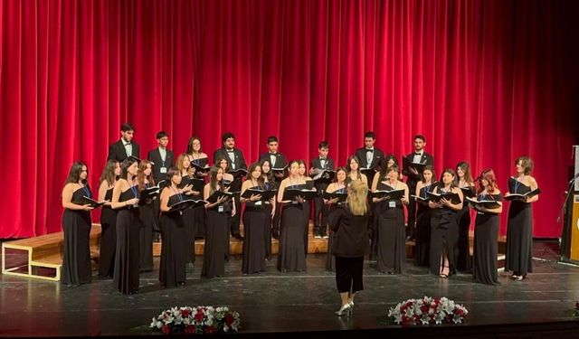 Büyükşehir’in Koroları Ulusal ve Uluslararası Festivallerden Ödüllerle Döndü