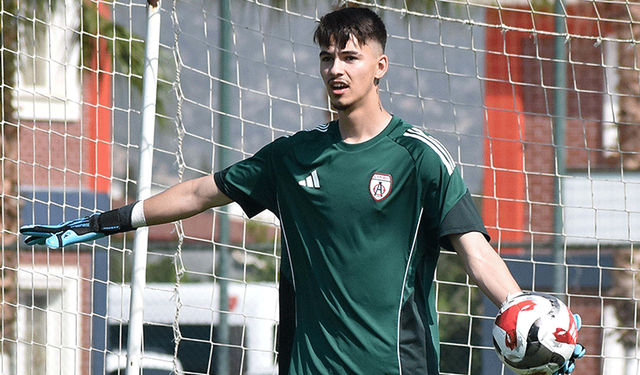 Altınordu kalecisi Arif, Çorum FK yolcusu
