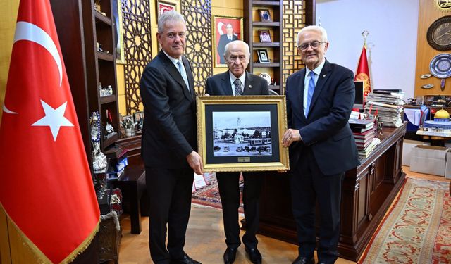 İZTO heyetinden Devlet Bahçeli’ye ziyaret!